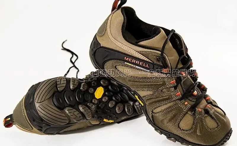 新时代：2025年儿童夏日运动风尚——全新男童时尚鞋子设计