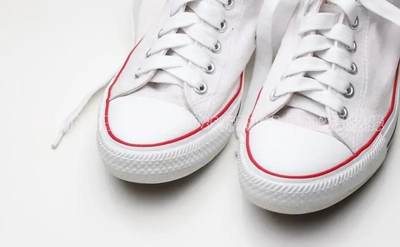 女款超值耐克运动鞋：2025新款必入手的爆款选择