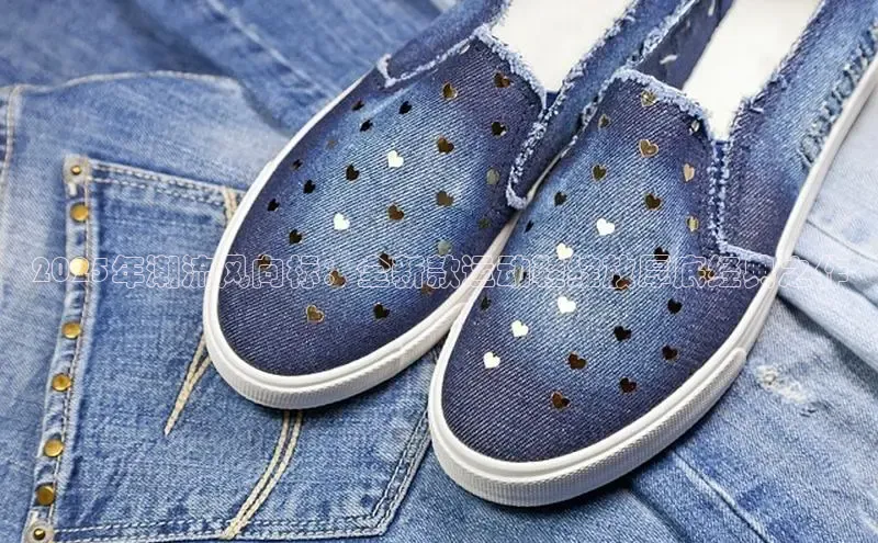 2025年潮流风向标：全新款运动鞋绽放厚底经典之作