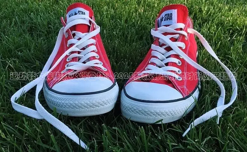 运动鞋女胖脚款火爆登场：2025新款潮流引领时尚潮流趋势